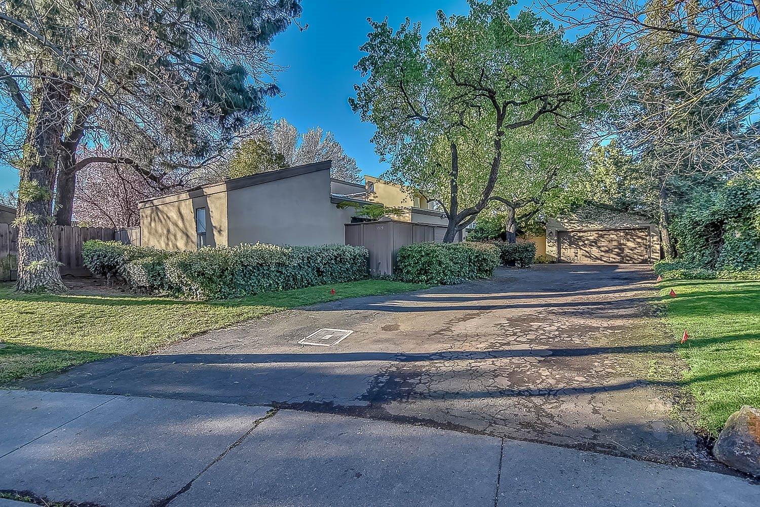 Sandpiper Court - 5531